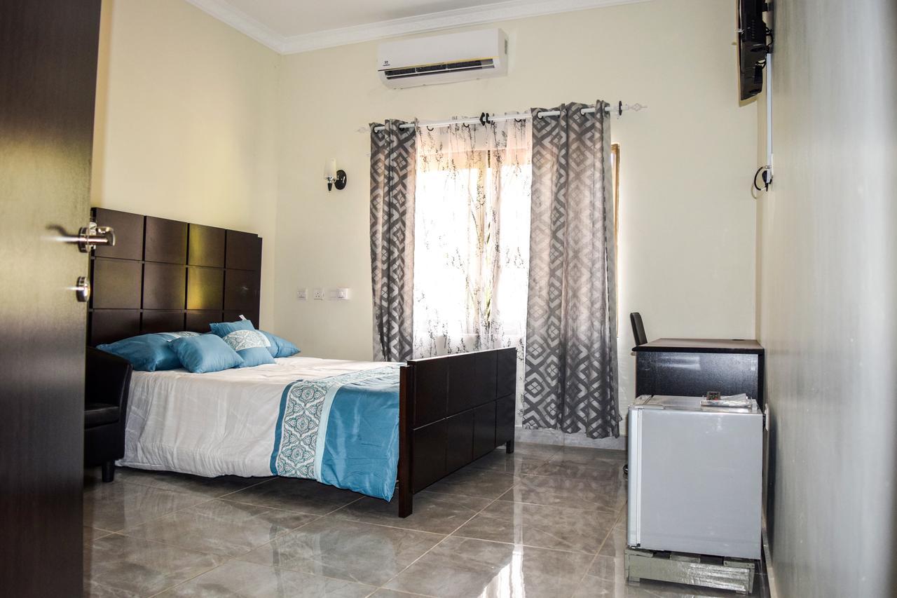 3A'S Guest House Akosombo Exterior photo