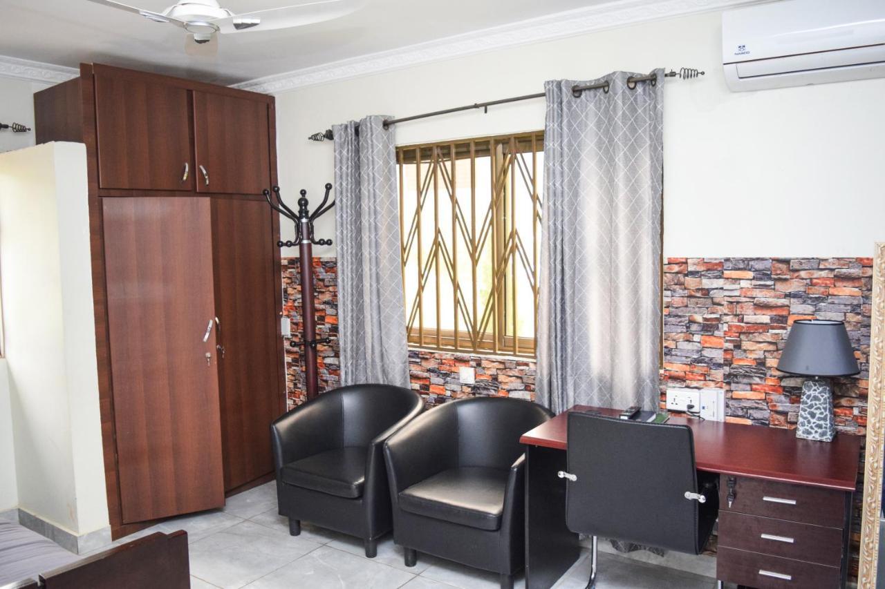 3A'S Guest House Akosombo Exterior photo